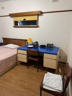Springvale couple room shared bathroom